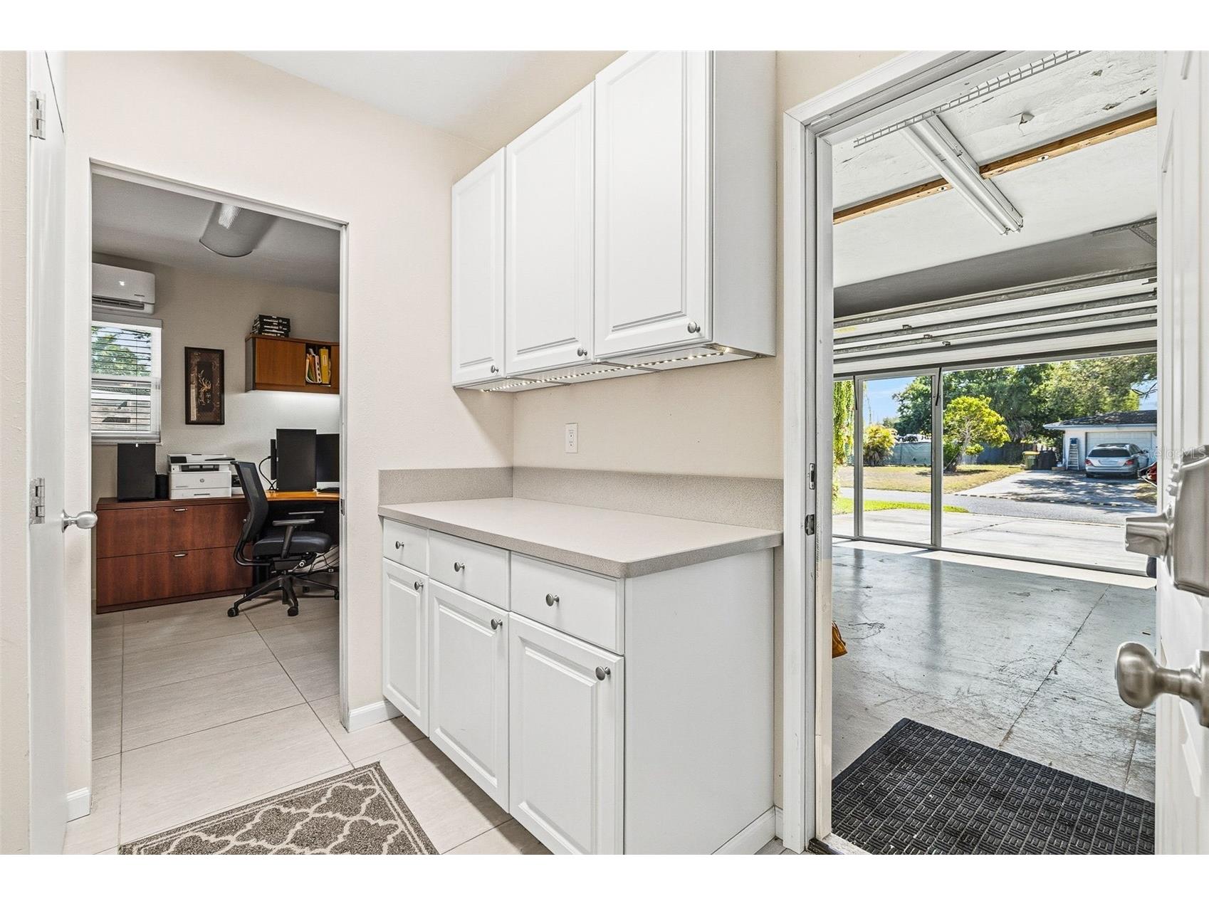 2747 Jefferson Circle Sarasota FL 34239 A4692671 image27