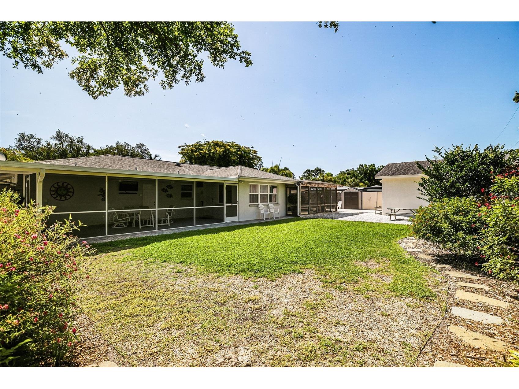 2747 Jefferson Circle Sarasota FL 34239 A4692671 image33