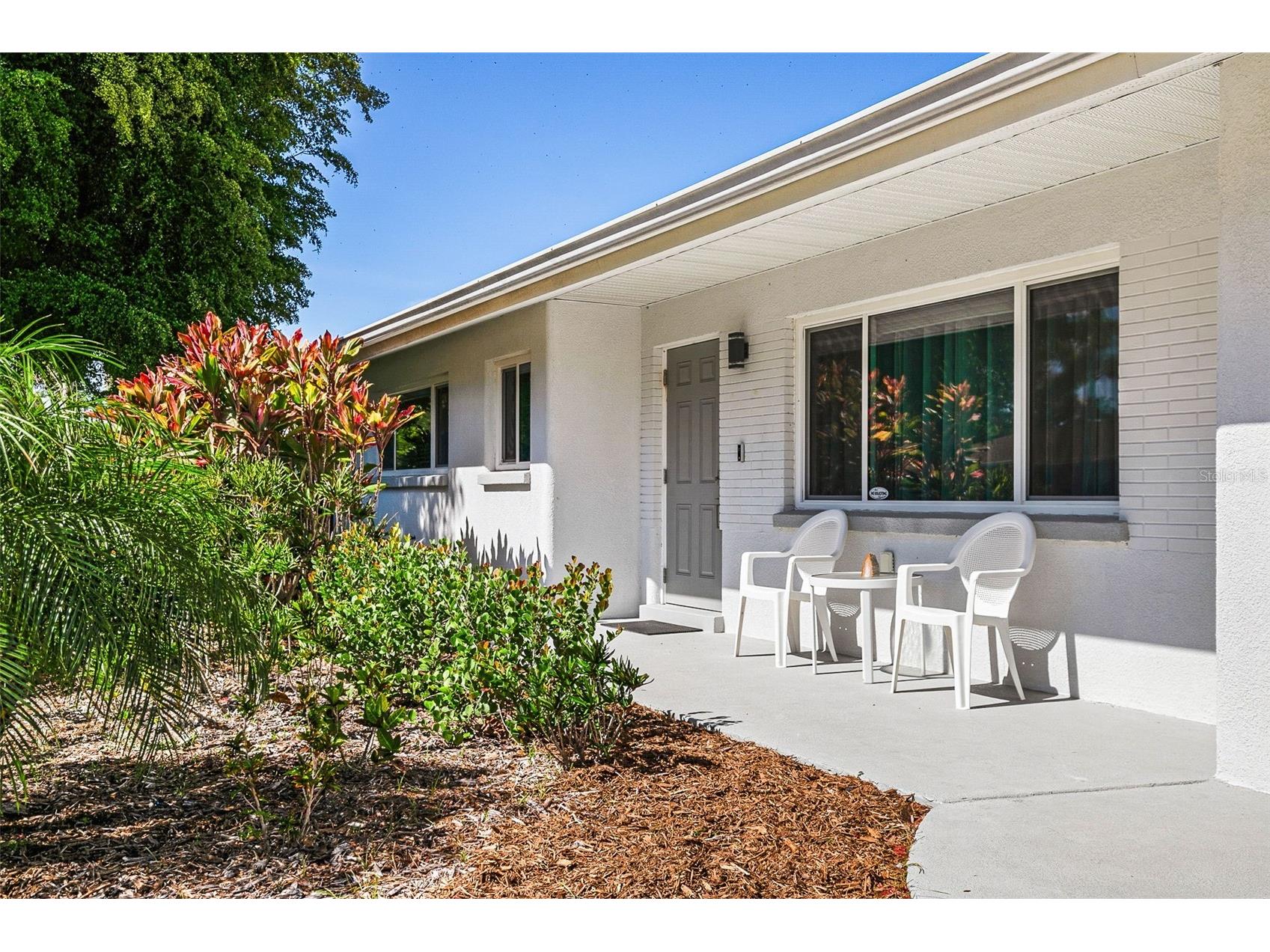 2747 Jefferson Circle Sarasota FL 34239 A4692671 image4