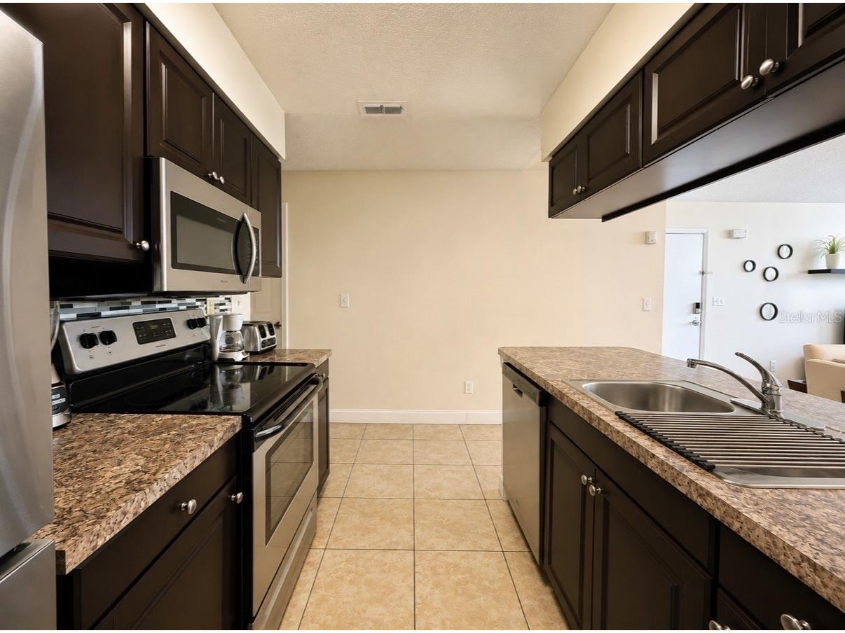2747 N Poinciana Boulevard #10 Kissimmee FL 34746 O6410914 image10