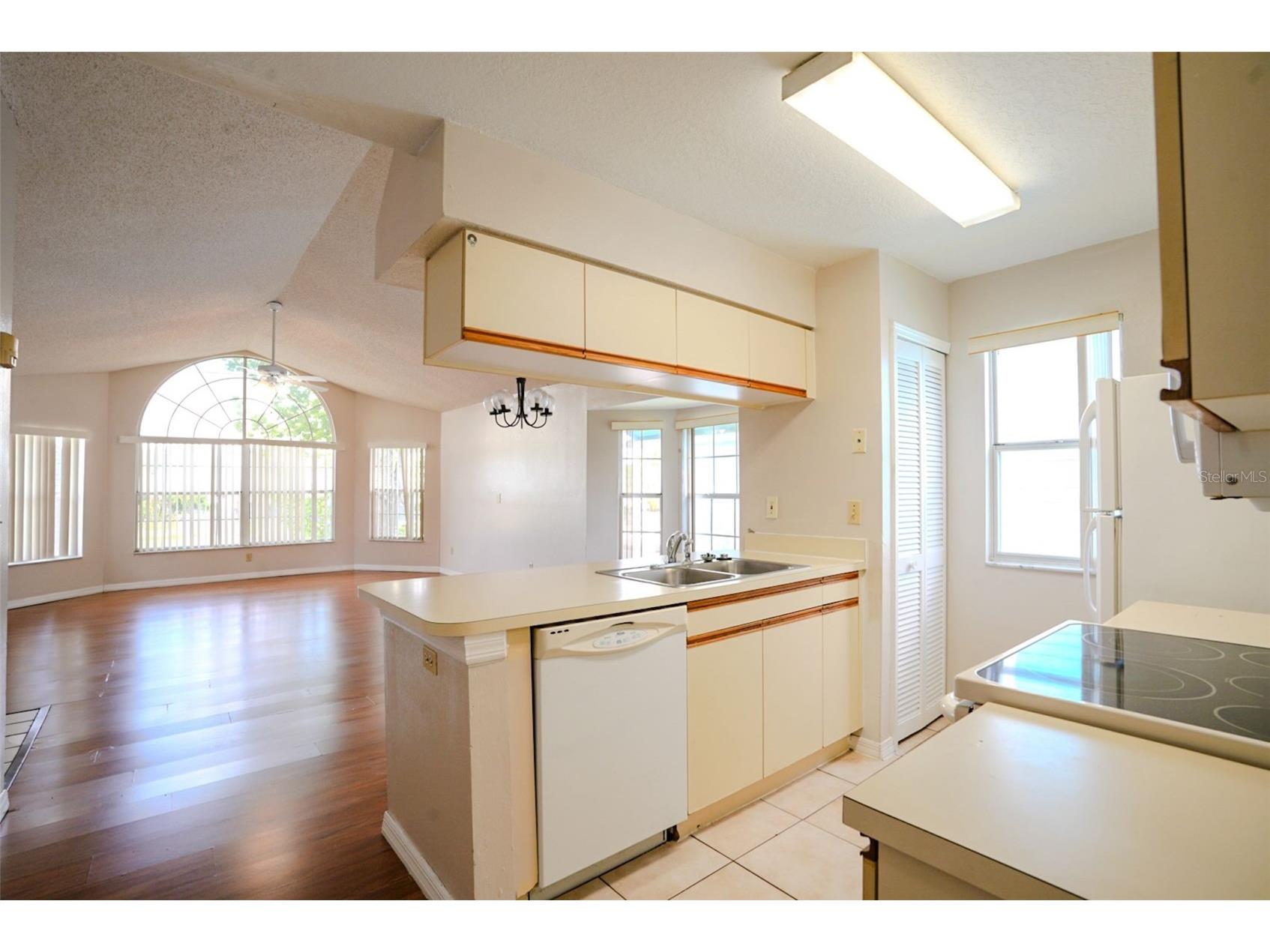 2747 N Poinciana Boulevard #14 Kissimmee FL 34746 O6401885 image5