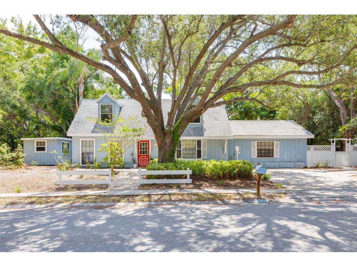 2747 Pursell Circle Sarasota FL 34232 A4611887 image1