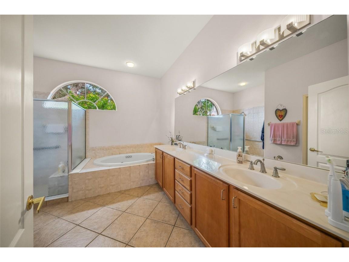 2748 Harvest Drive Sarasota FL 34240 A4661796 image24