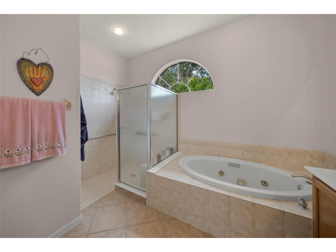 2748 Harvest Drive Sarasota FL 34240 A4661796 image25