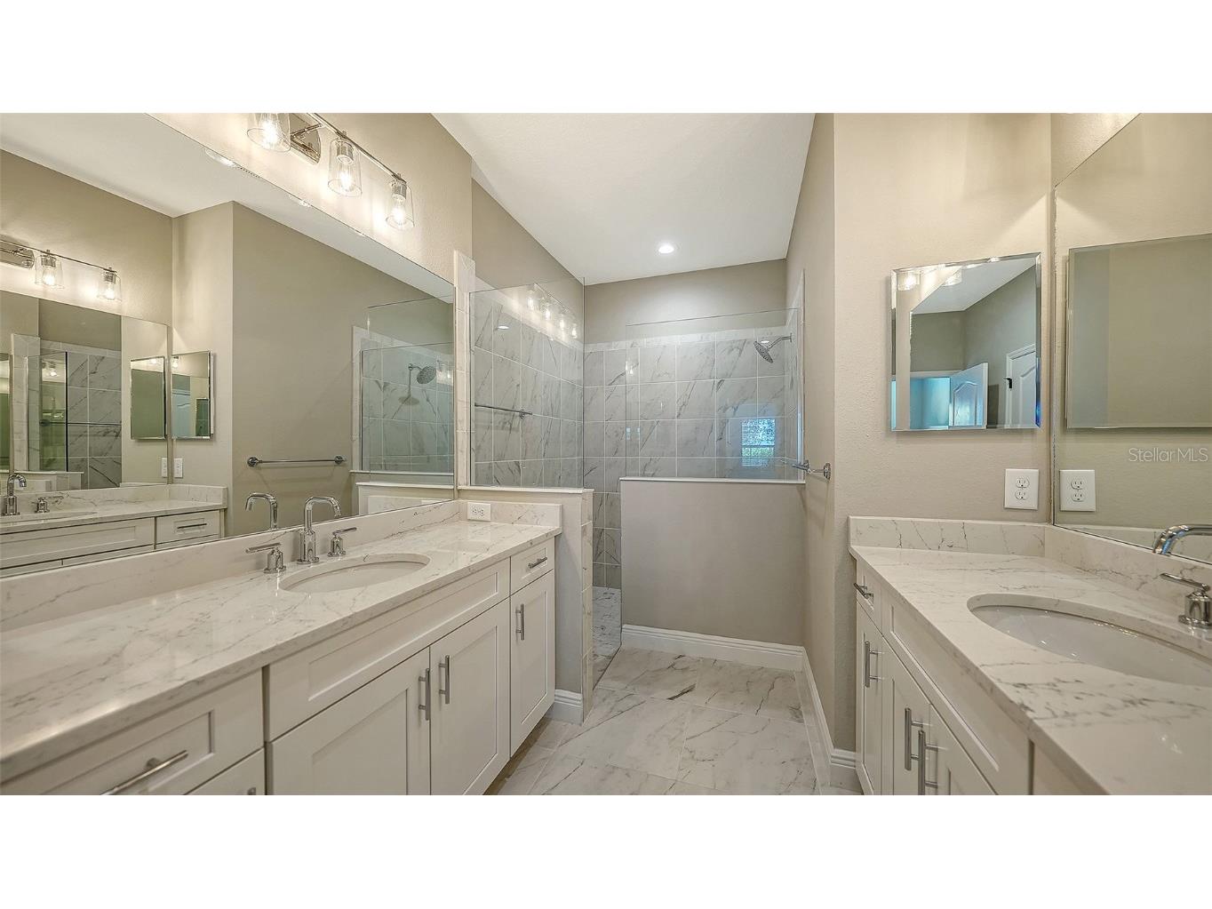 27488 Janzen Court Englewood FL 34223 A4659985 image4