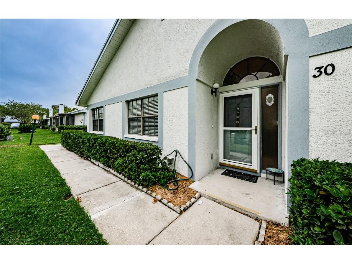 2749 Countryside Boulevard #30 Clearwater FL 33761 U8204454 image1