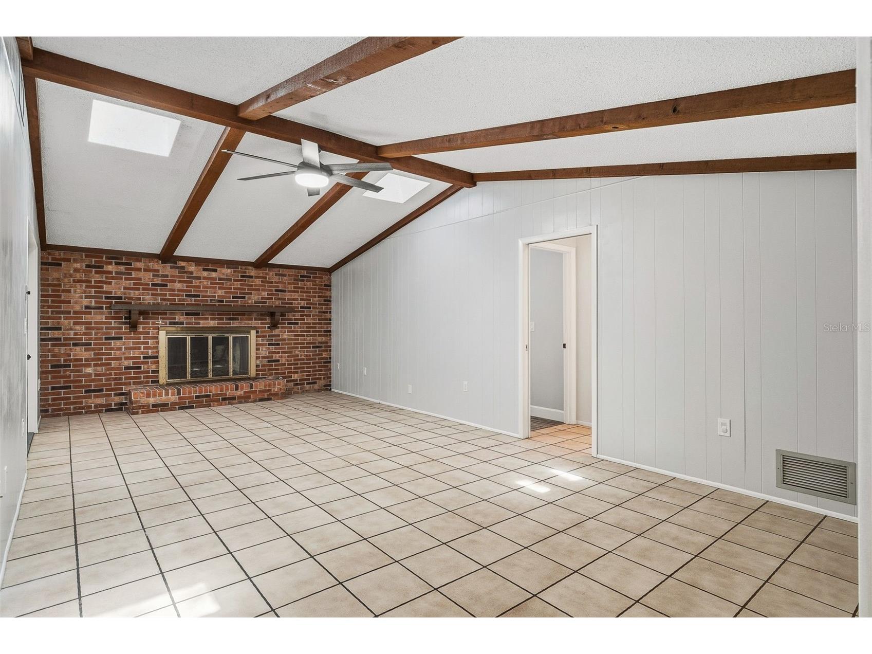 2749 Greendale Drive Sarasota FL 34232 A4692947 image16