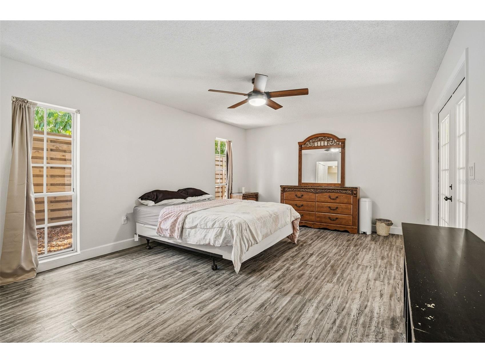 2749 Greendale Drive Sarasota FL 34232 A4692947 image17