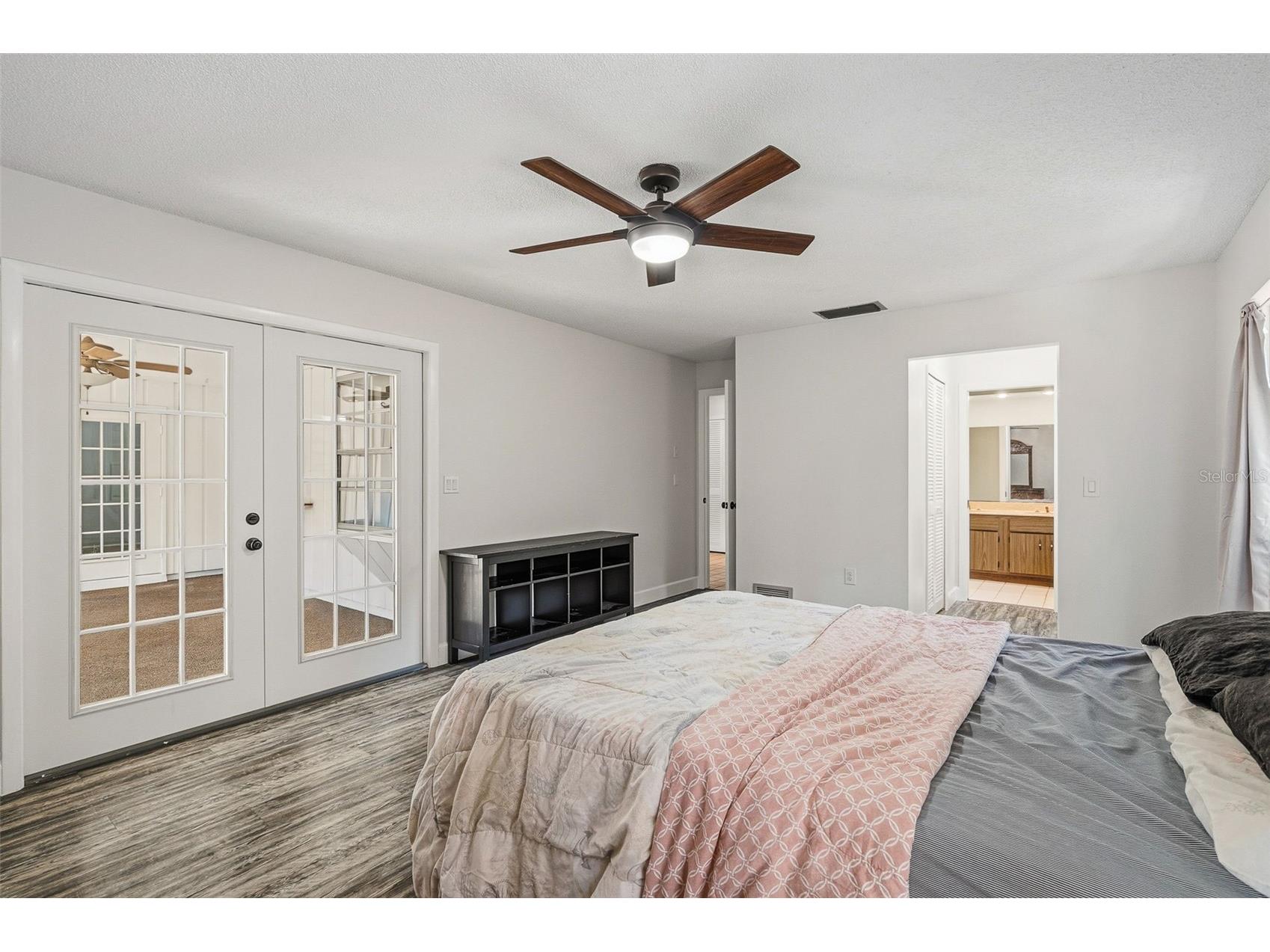 2749 Greendale Drive Sarasota FL 34232 A4692947 image19