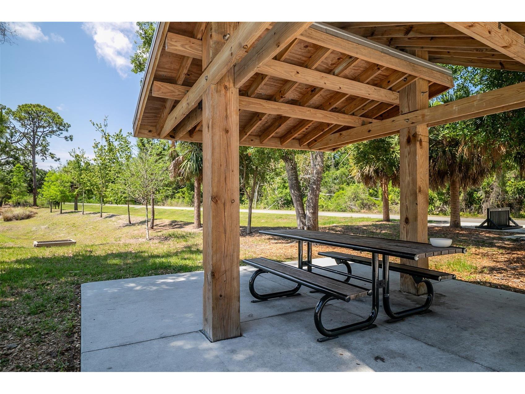 2749 Greendale Drive Sarasota FL 34232 A4692947 image40