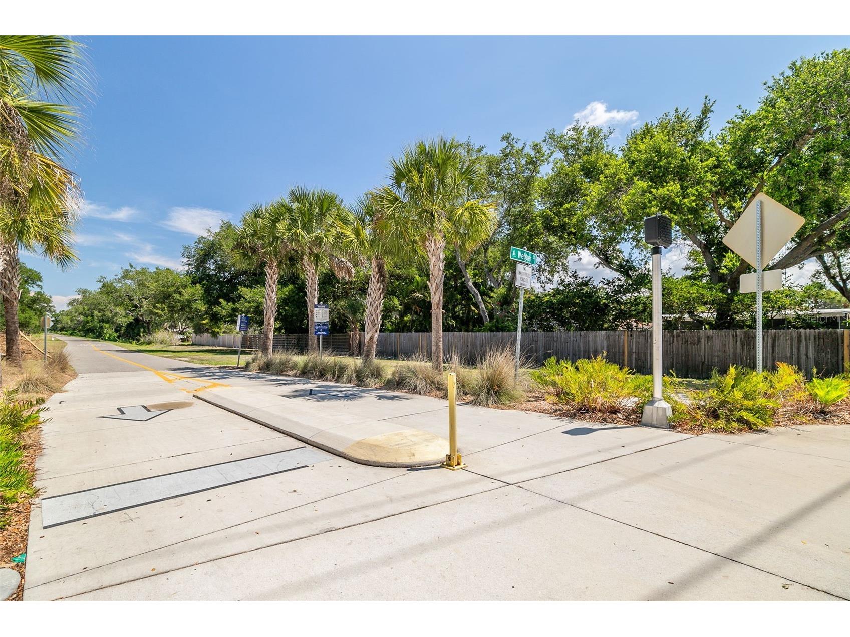 2749 Greendale Drive Sarasota FL 34232 A4692947 image44