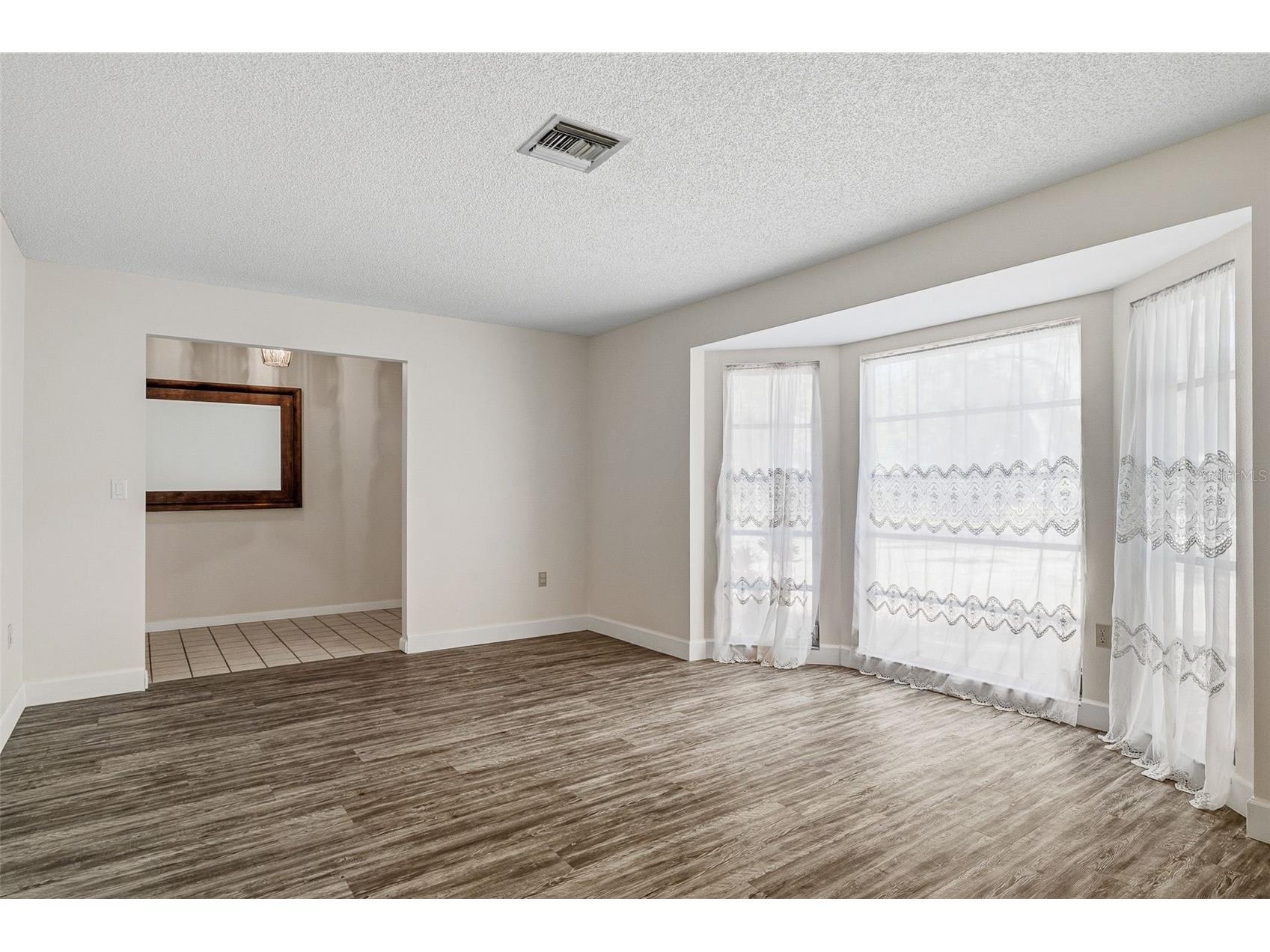 2749 Greendale Drive Sarasota FL 34232 A4692947 image7