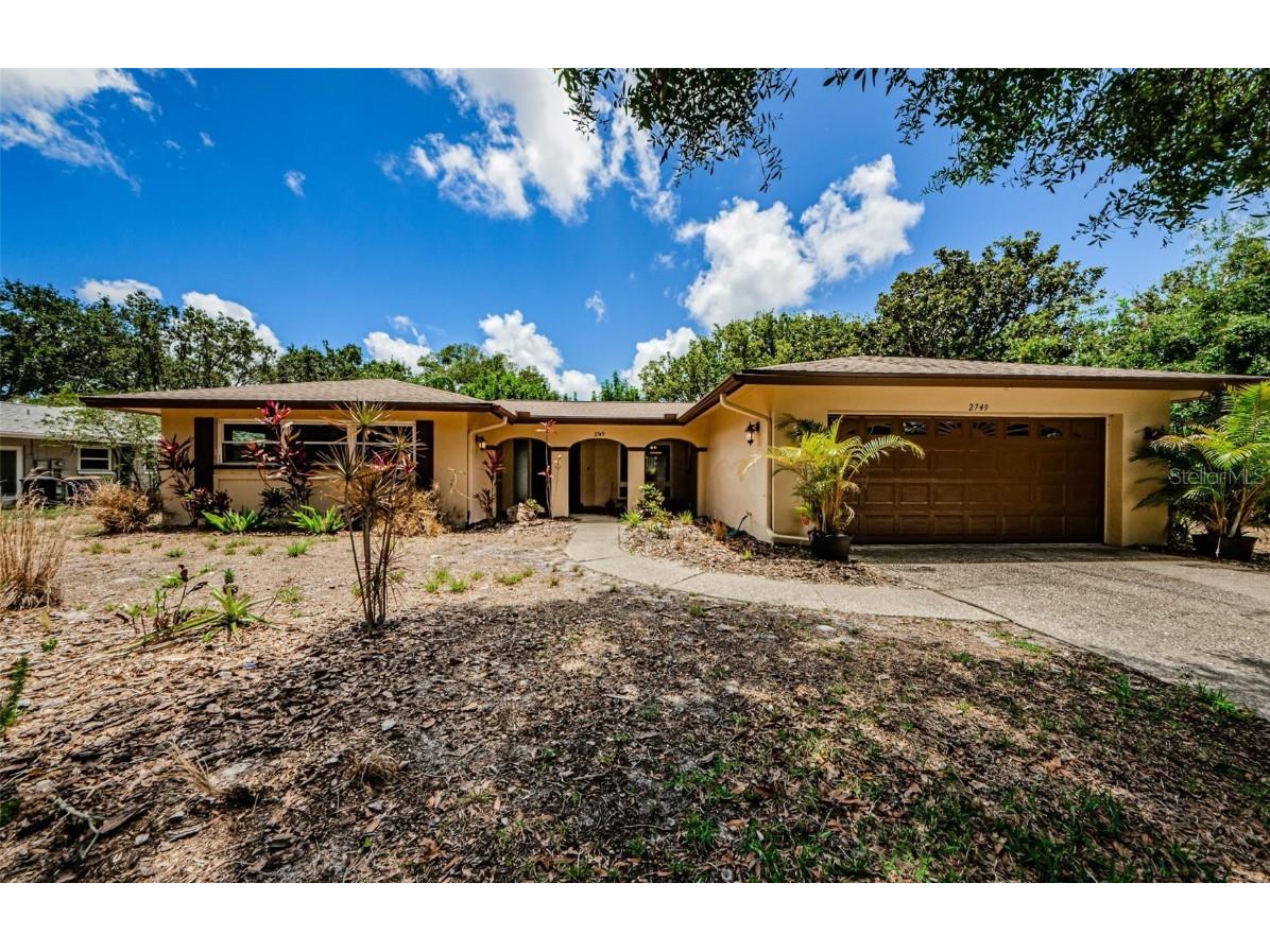 2749 Sea Pines Circle E Clearwater FL 33761 U8202377 image1