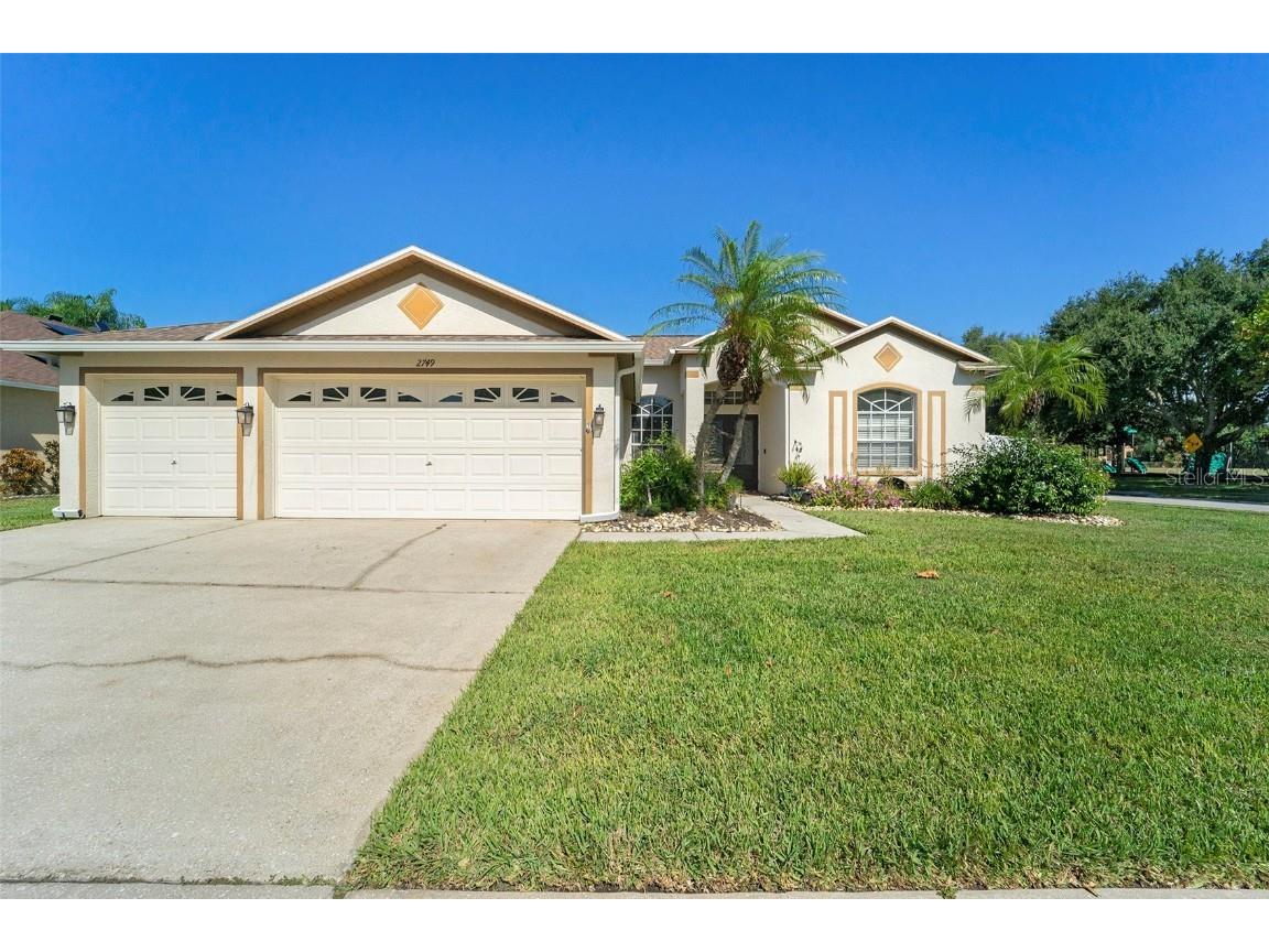 2749 Valencia Grove Drive Valrico FL 33596 TB8433307 image1