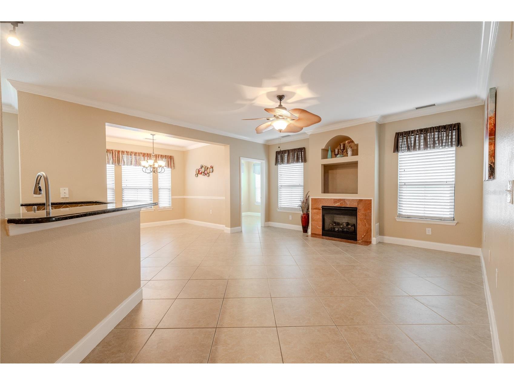 2749 Via Cipriani #1010B Clearwater FL 33764 TB8468628 image3