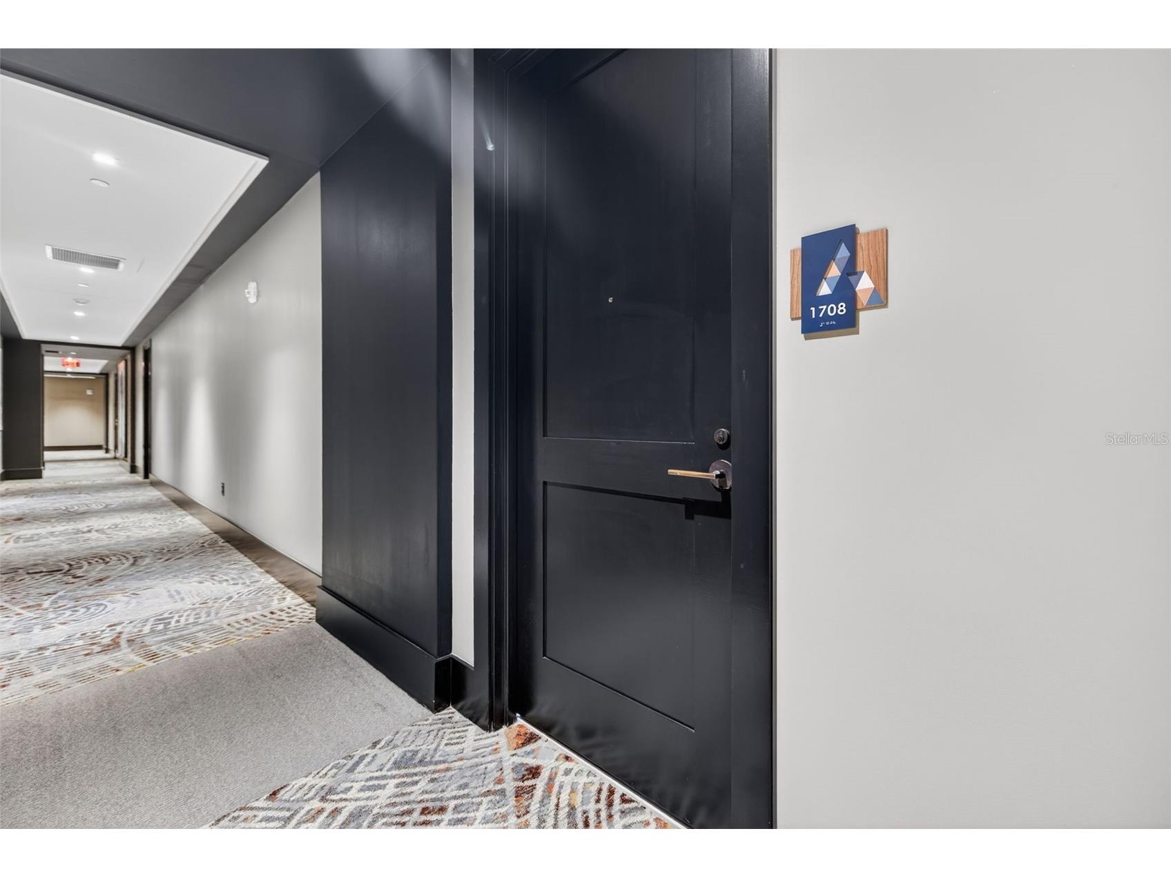 275 1st Ave S #1708 Saint Petersburg FL 33701 TB8459879 image10