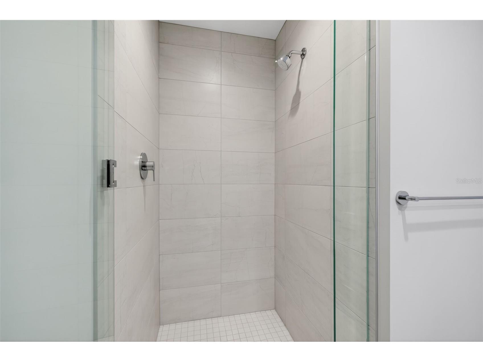 275 1st Ave S #1708 Saint Petersburg FL 33701 TB8459879 image13