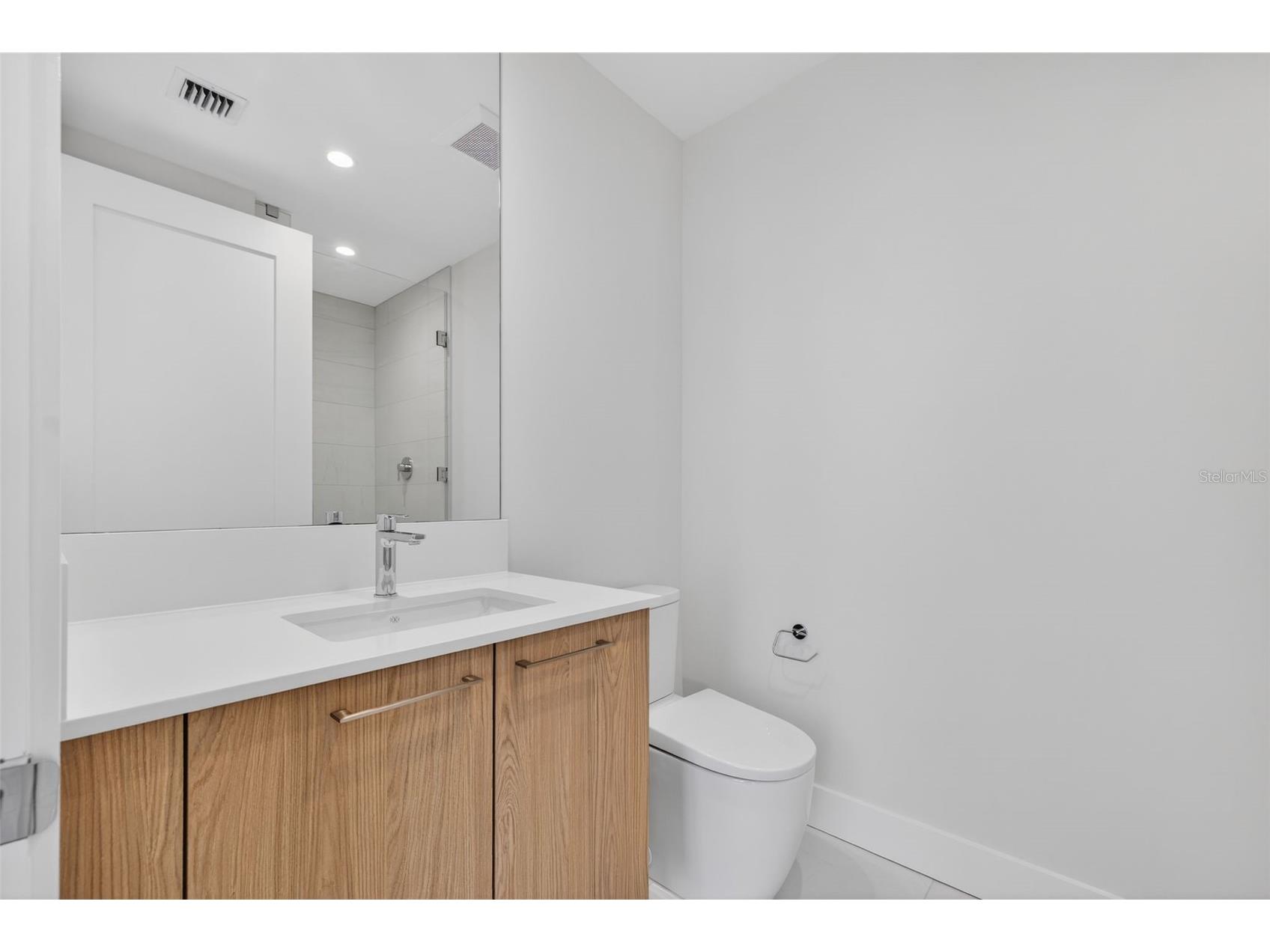 275 1st Ave S #1708 Saint Petersburg FL 33701 TB8459879 image14