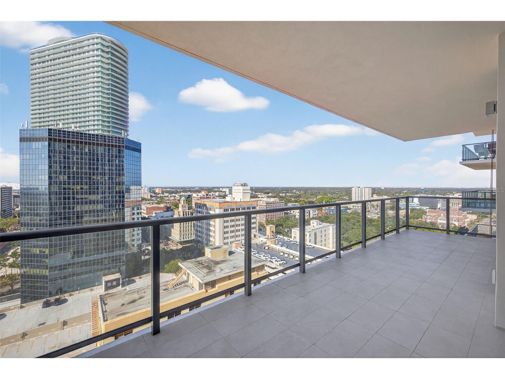 275 1st Ave S #1708 Saint Petersburg FL 33701 TB8459879 image17