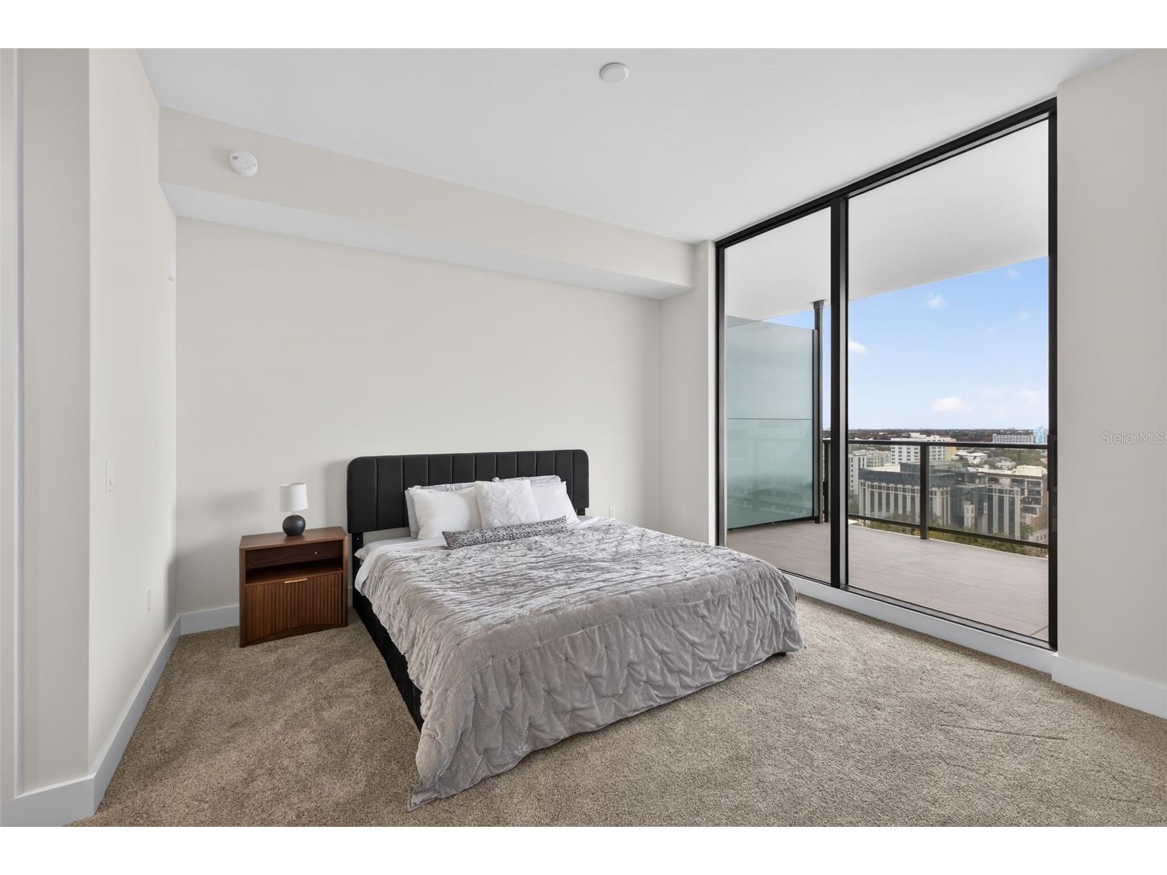 275 1st Ave S #1708 Saint Petersburg FL 33701 TB8459879 image6