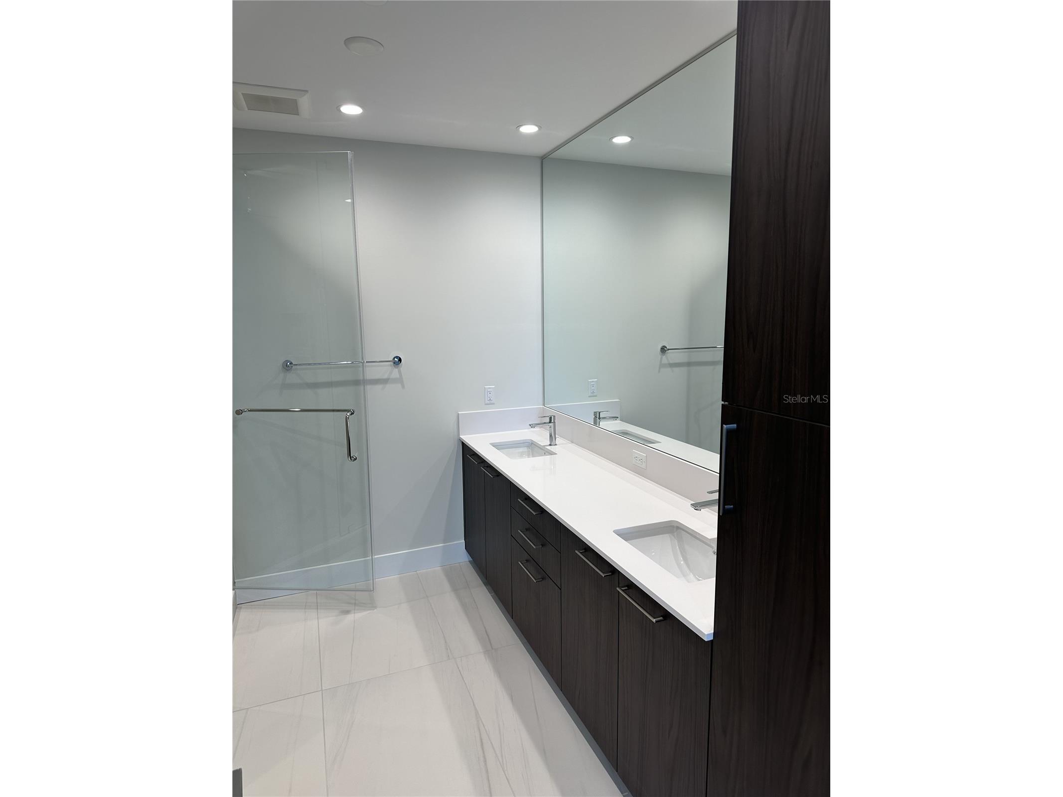 275 1st Ave S #2007 Saint Petersburg FL 33701 TB8478630 image15