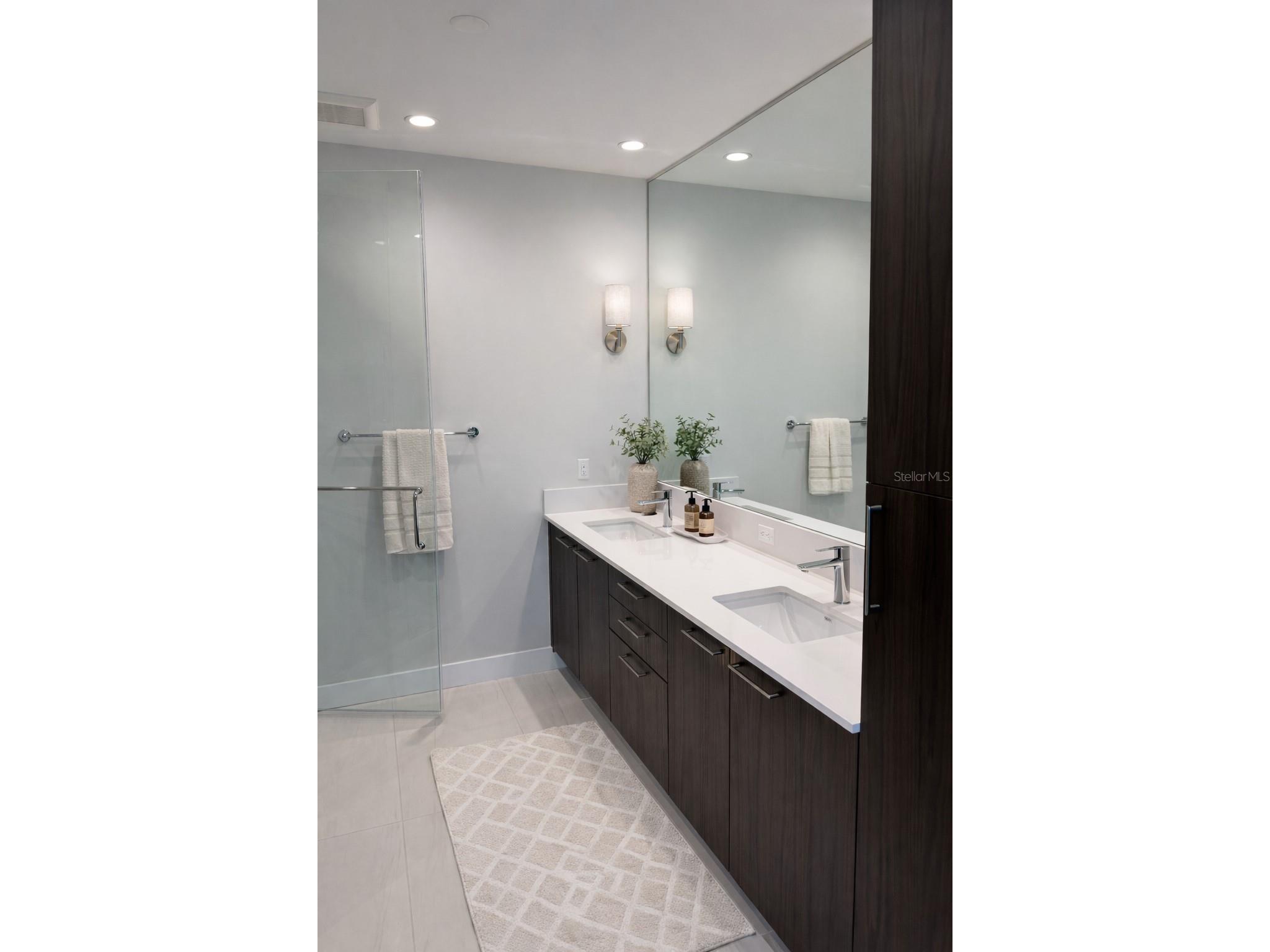 275 1st Ave S #2007 Saint Petersburg FL 33701 TB8478630 image4