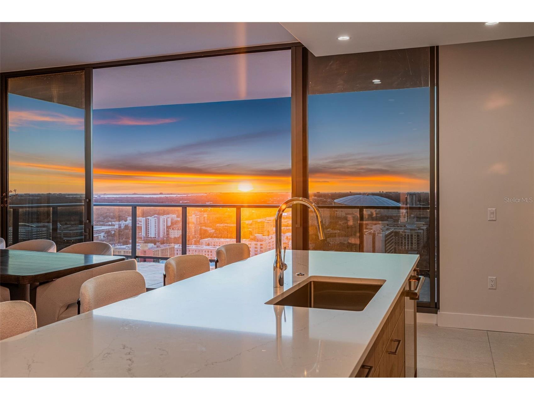 275 1st Ave S #2706 Saint Petersburg FL 33701 TB8464809 image10