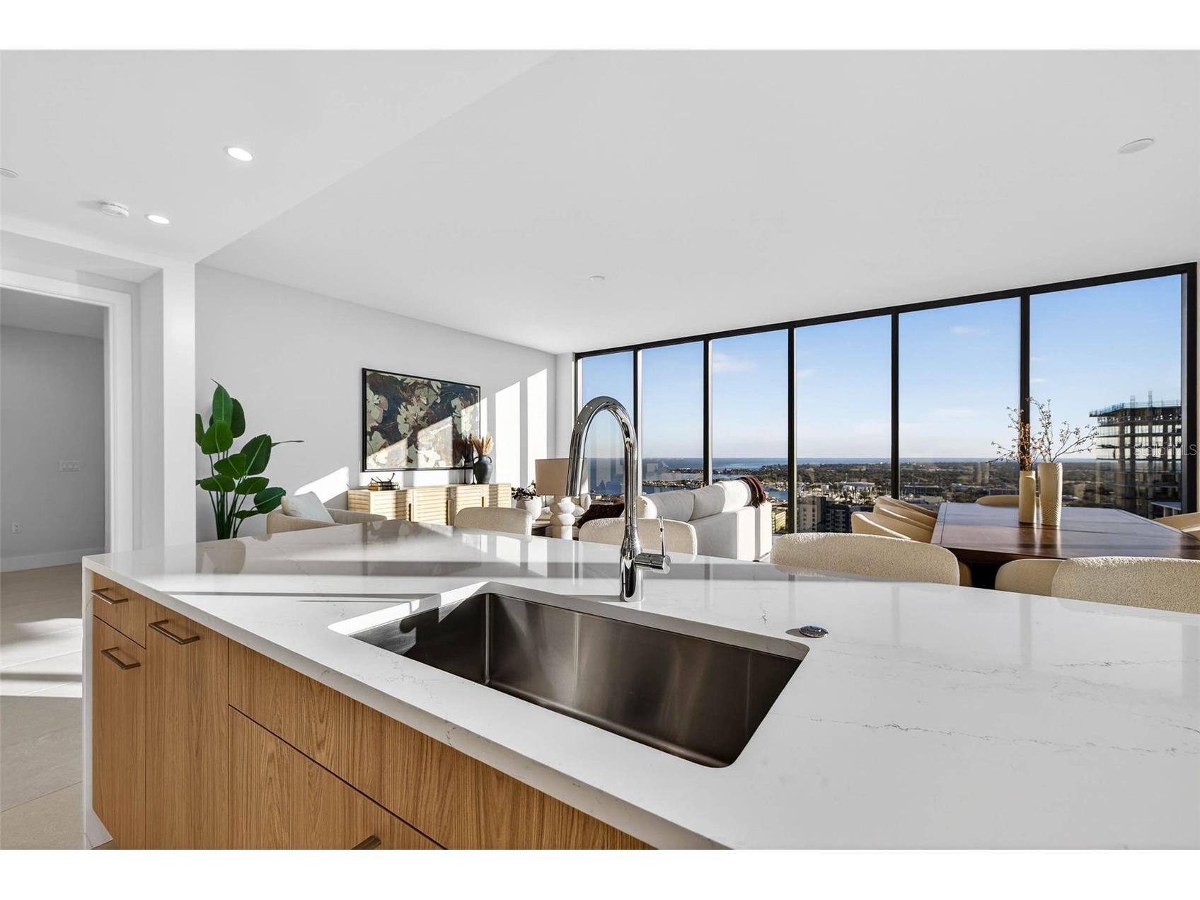 275 1st Ave S #2706 Saint Petersburg FL 33701 TB8464809 image14