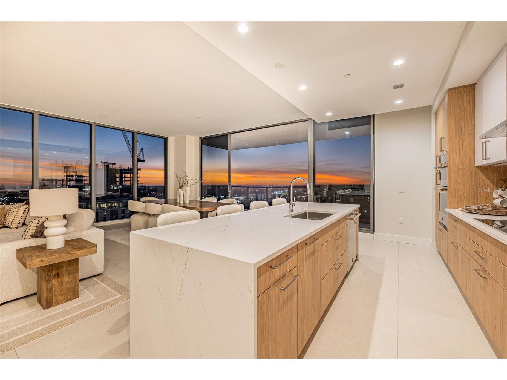 275 1st Ave S #2706 Saint Petersburg FL 33701 TB8464809 image16