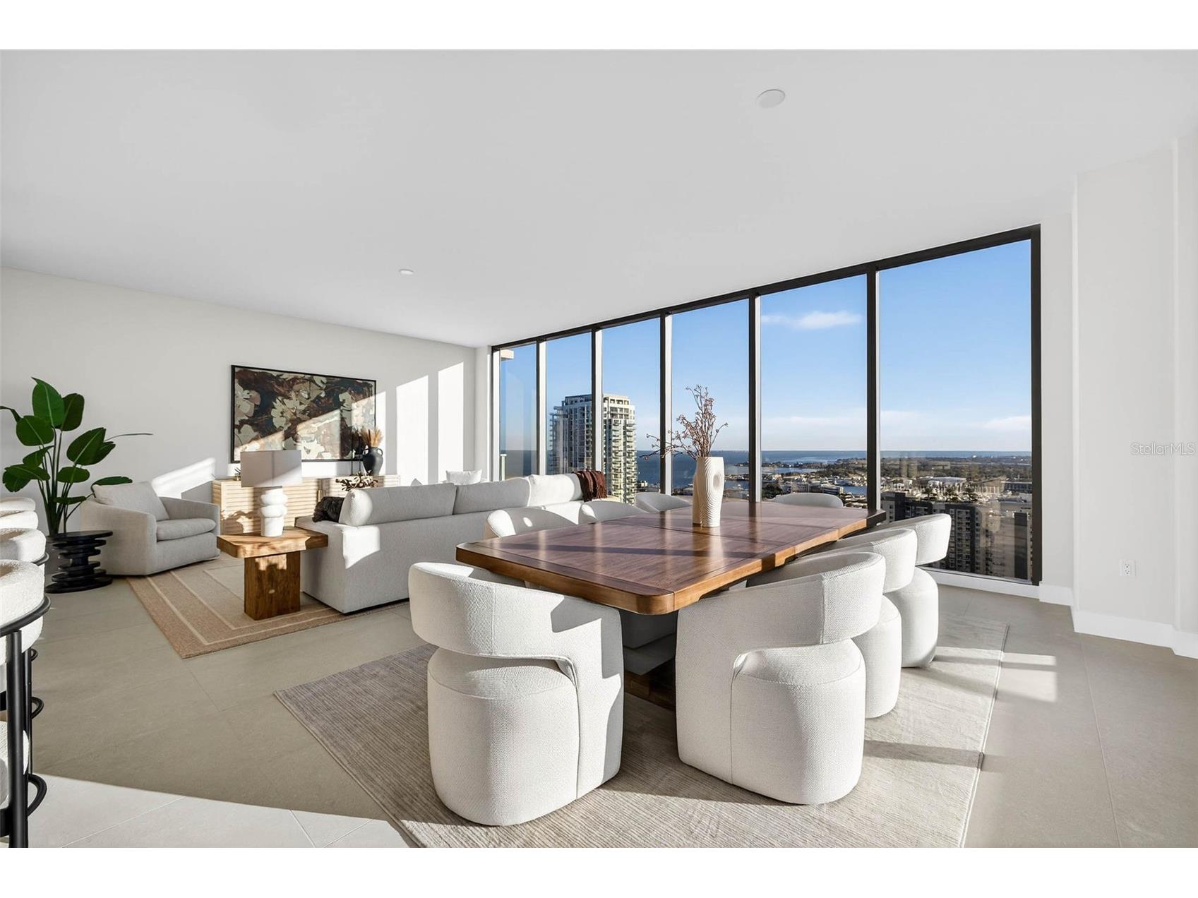 275 1st Ave S #2706 Saint Petersburg FL 33701 TB8464809 image2