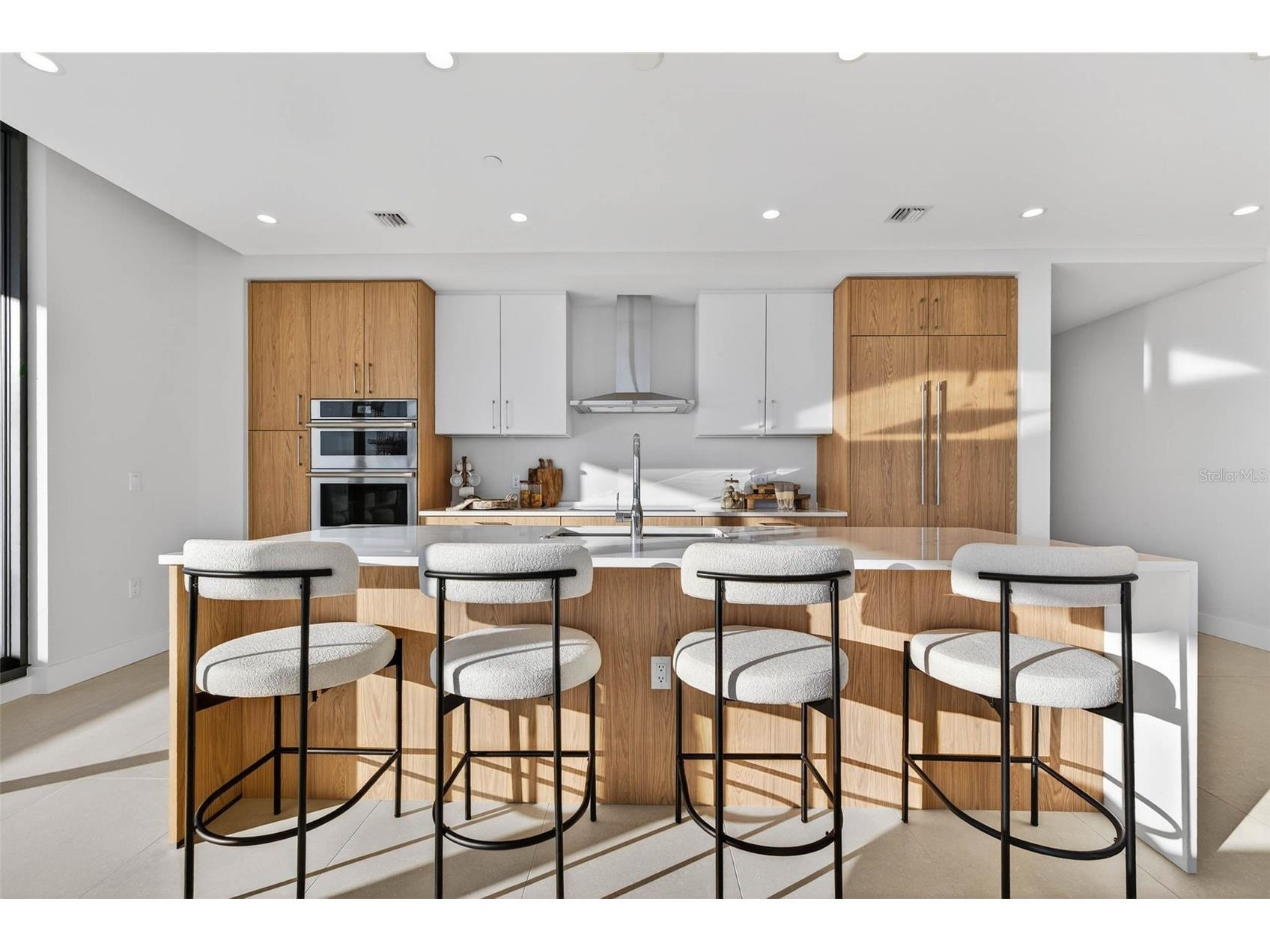 275 1st Ave S #2706 Saint Petersburg FL 33701 TB8464809 image4