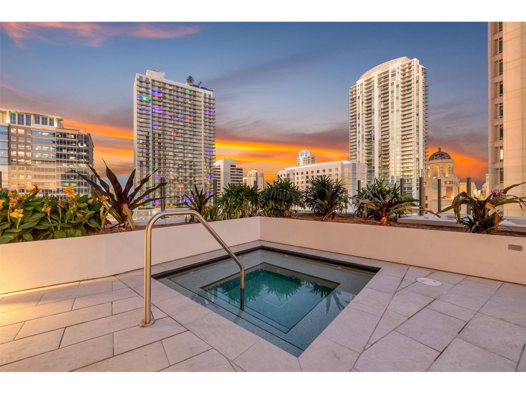 275 1st Ave S #2706 Saint Petersburg FL 33701 TB8464809 image43