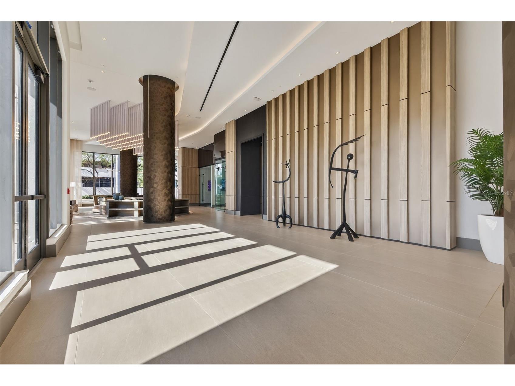 275 1st Ave S #2706 Saint Petersburg FL 33701 TB8464809 image61