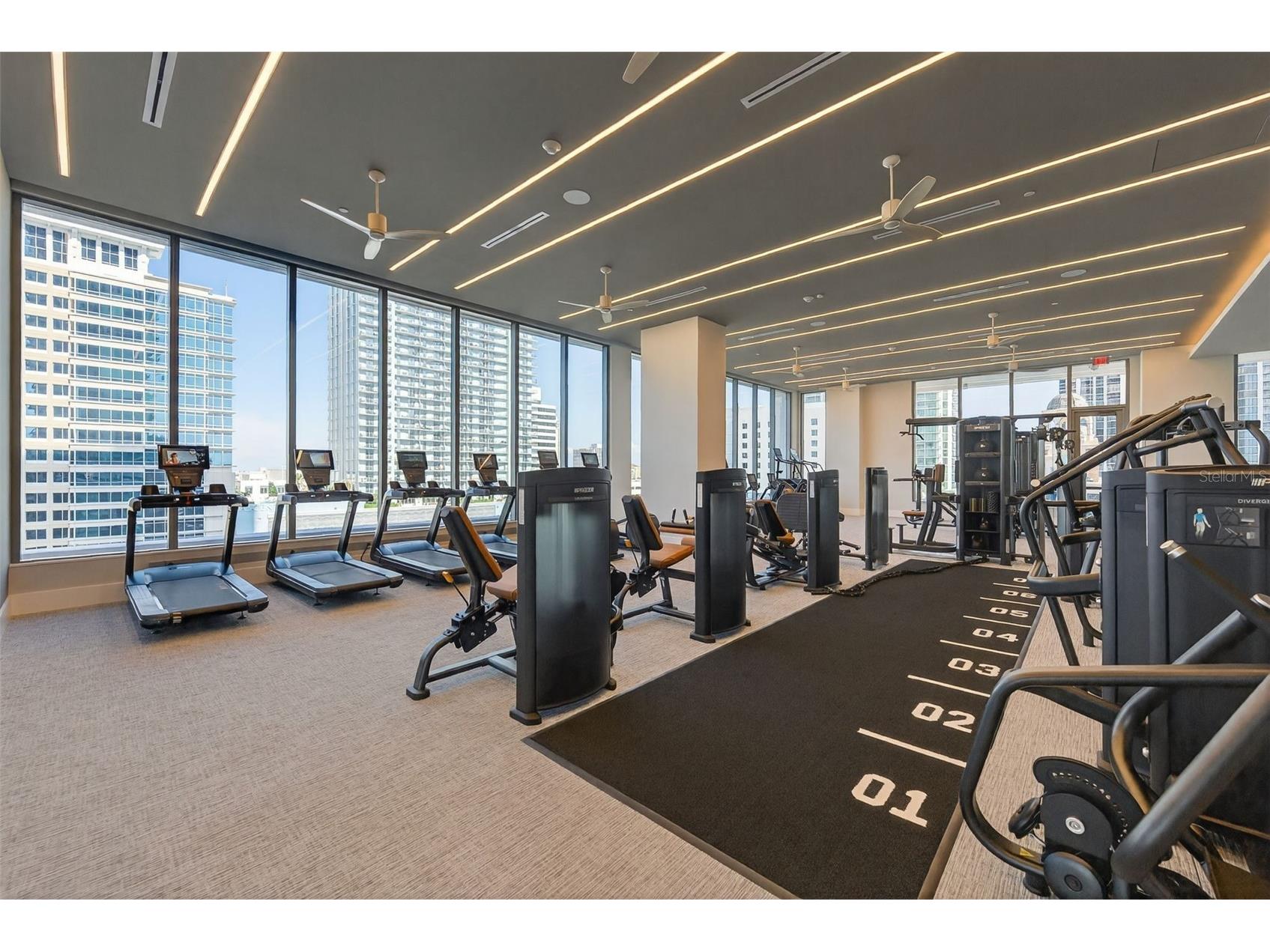 275 1st Ave S #2706 Saint Petersburg FL 33701 TB8517699 image91