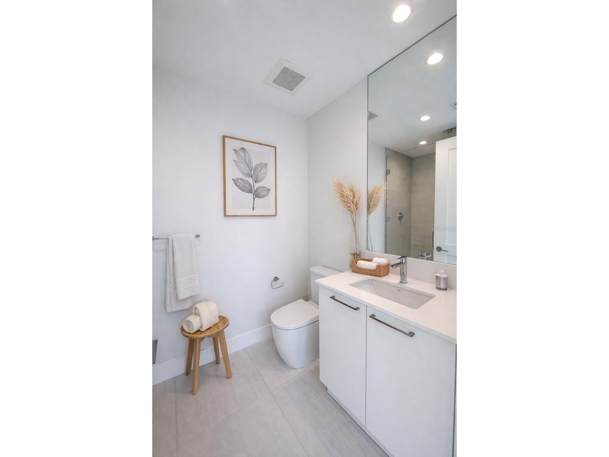 275 1st Avenue #3807 Saint Petersburg FL 33701 TB8488552 image5