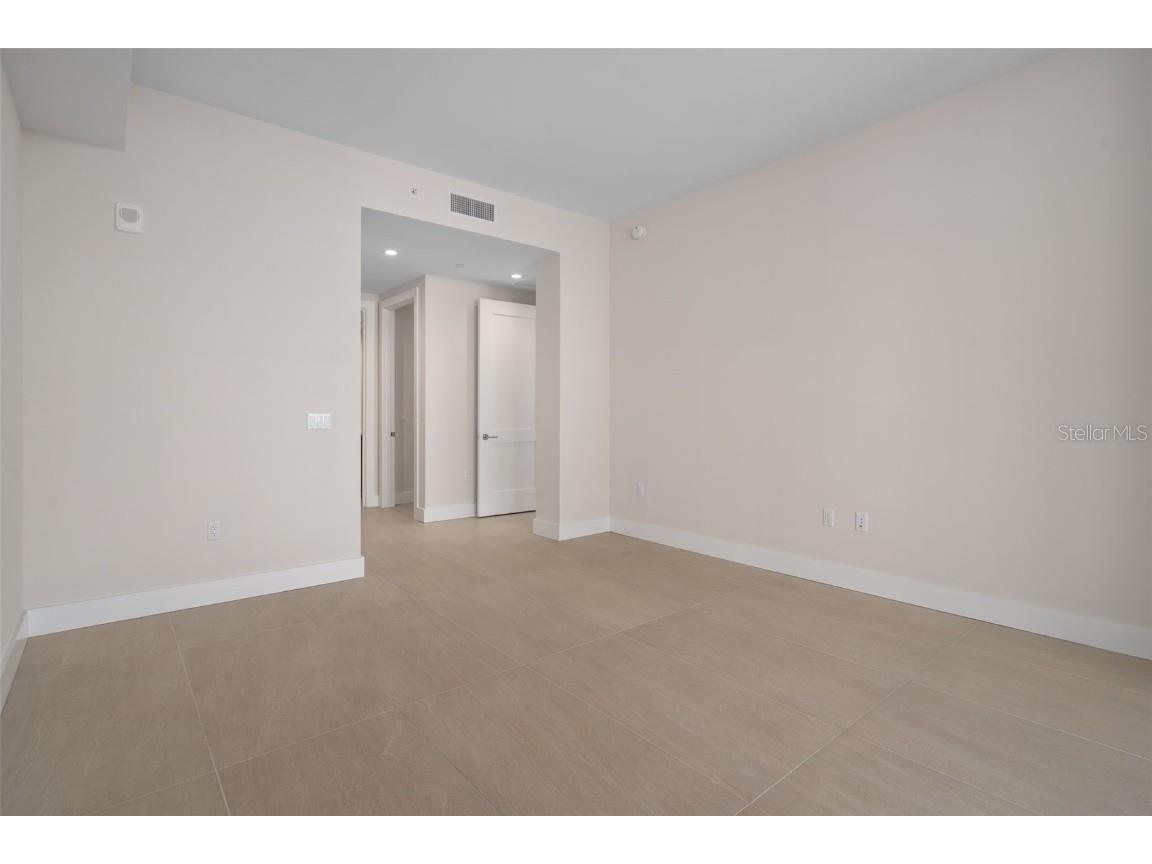 275 1st Avenue S #1001 Saint Petersburg FL 33701 - TAMPA BAY TB8432464 image18