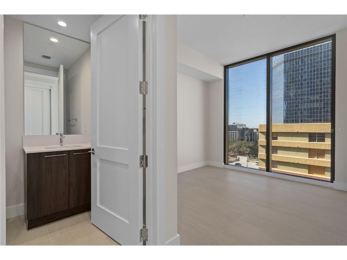 275 1st Avenue S #1001 Saint Petersburg FL 33701 - TAMPA BAY TB8432464 image25