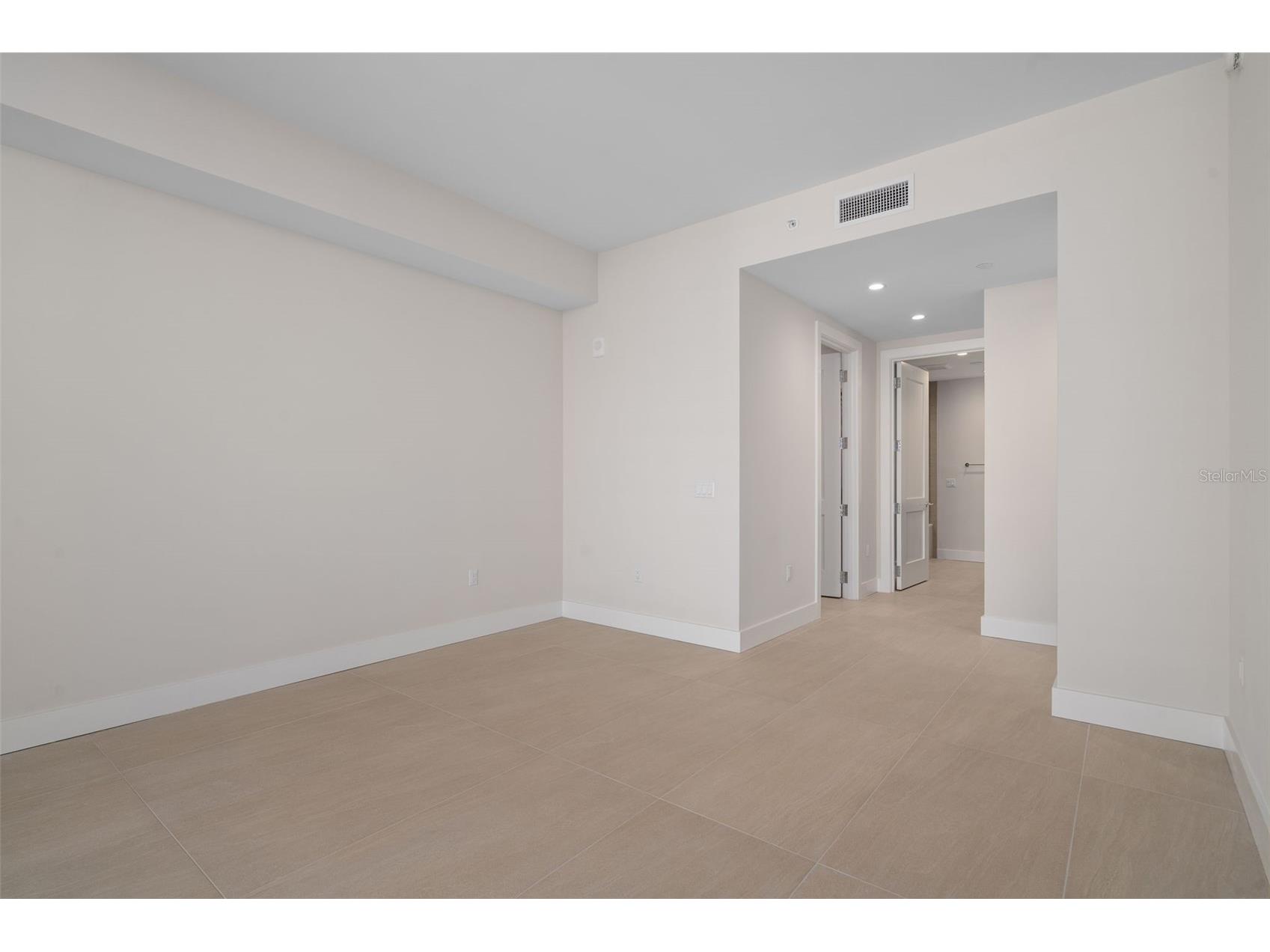 275 1st Avenue S #1001 Saint Petersburg FL 33701 - TAMPA BAY TB8486100 image20