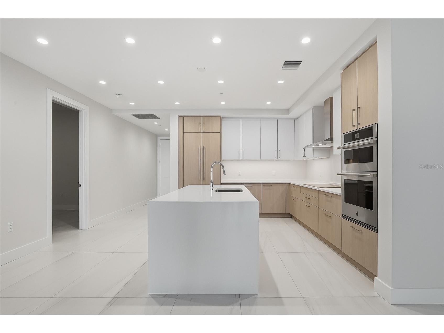 275 1st Avenue S #1003 Saint Petersburg FL 33701 TB8506172 image48
