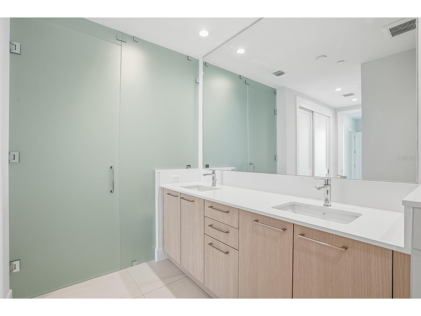 275 1st Avenue S #1003 Saint Petersburg FL 33701 TB8506172 image67