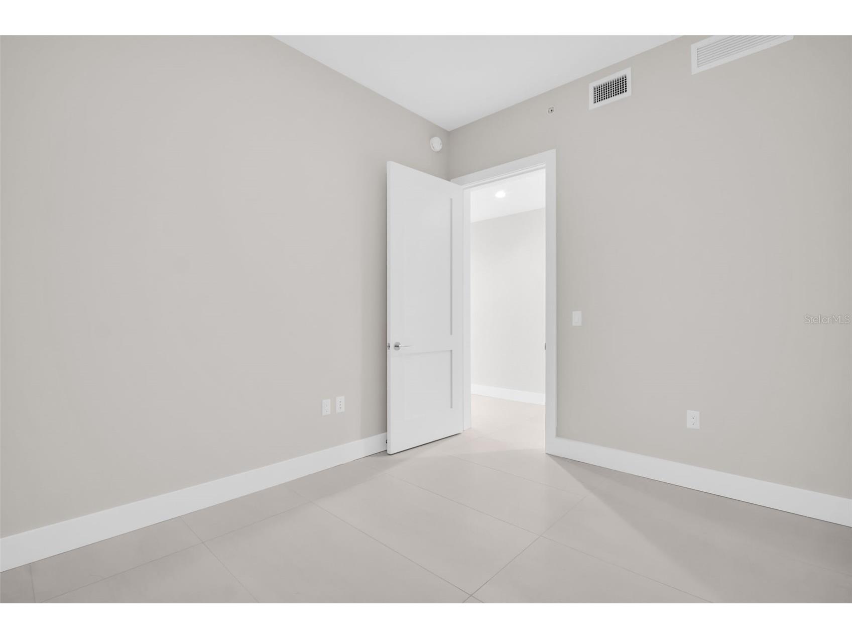 275 1st Avenue S #1104 Saint Petersburg FL 33701 TB8482218 image22