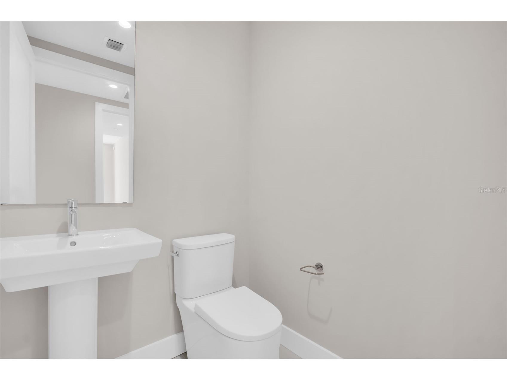 275 1st Avenue S #1104 Saint Petersburg FL 33701 TB8482218 image28