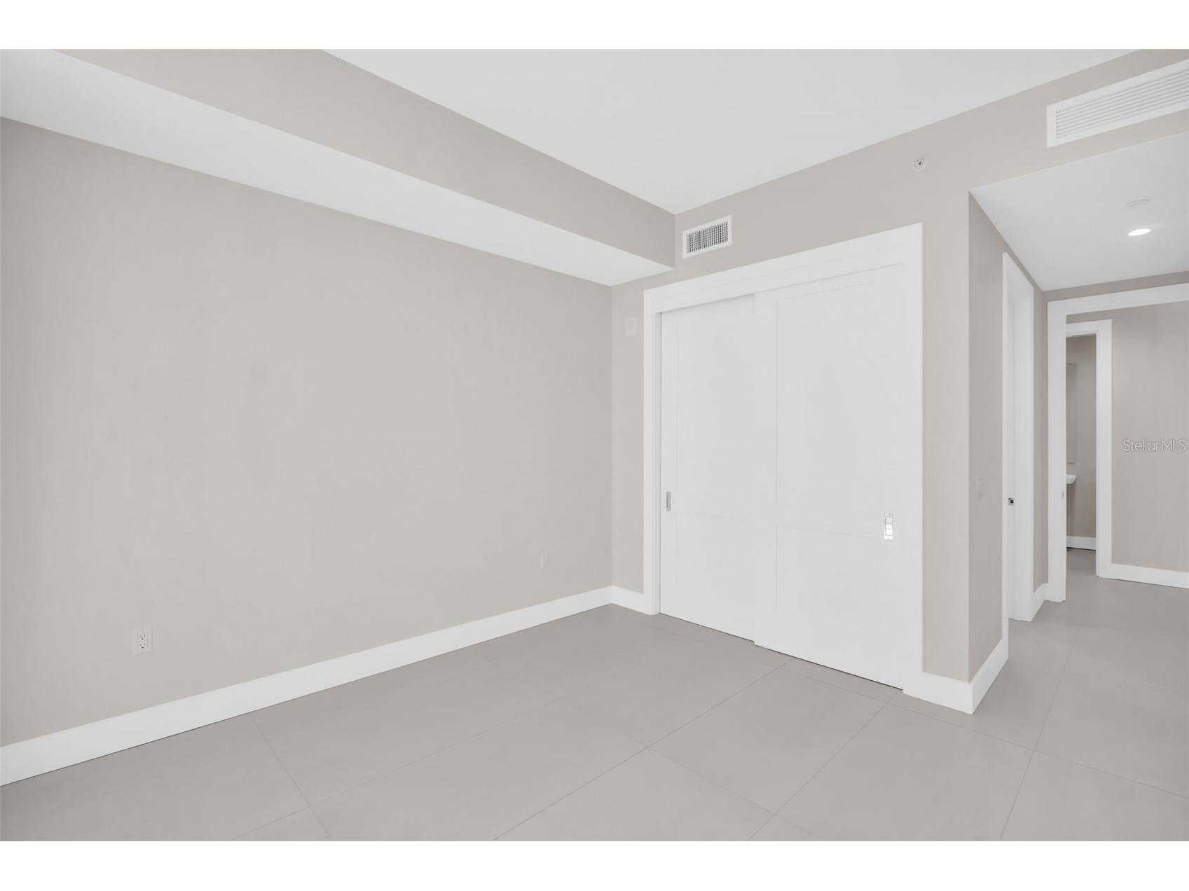 275 1st Avenue S #1104 Saint Petersburg FL 33701 TB8482218 image34