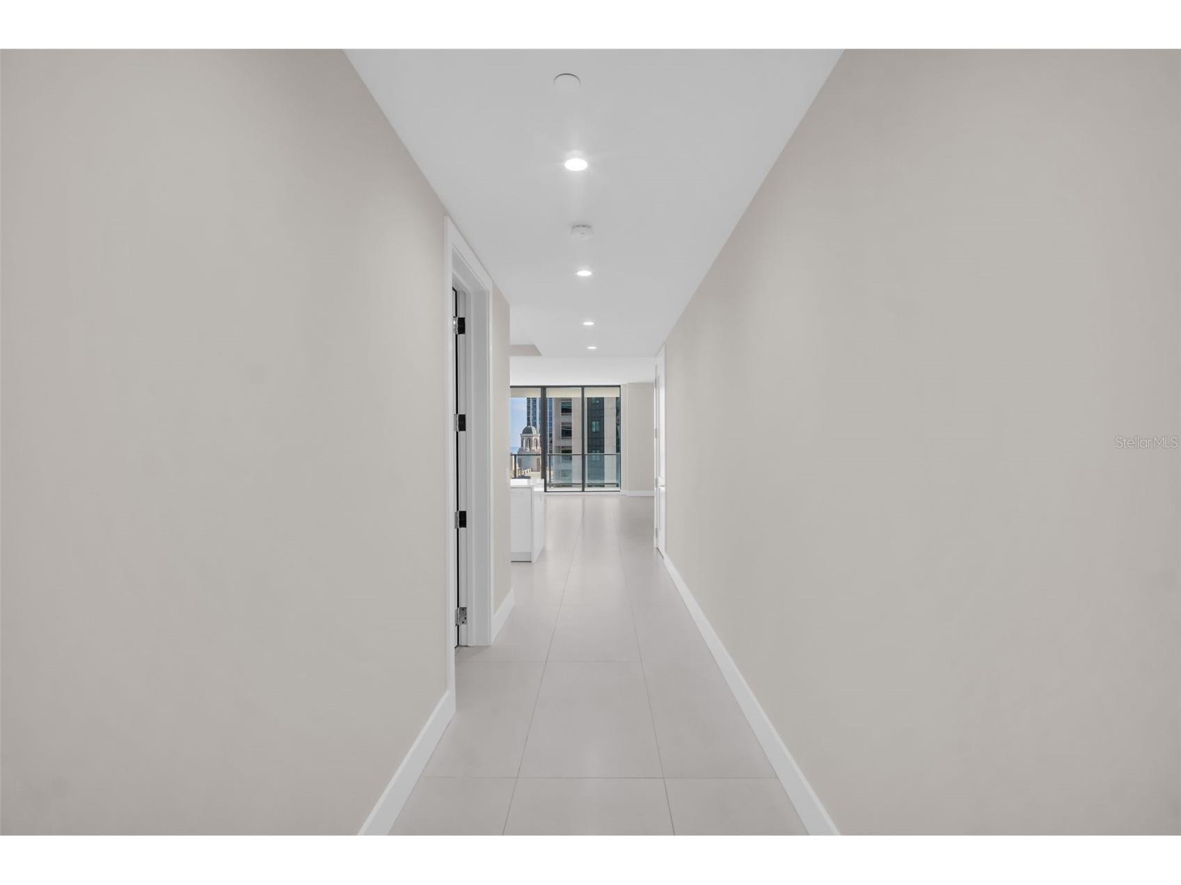 275 1st Avenue S #1104 Saint Petersburg FL 33701 TB8482218 image8