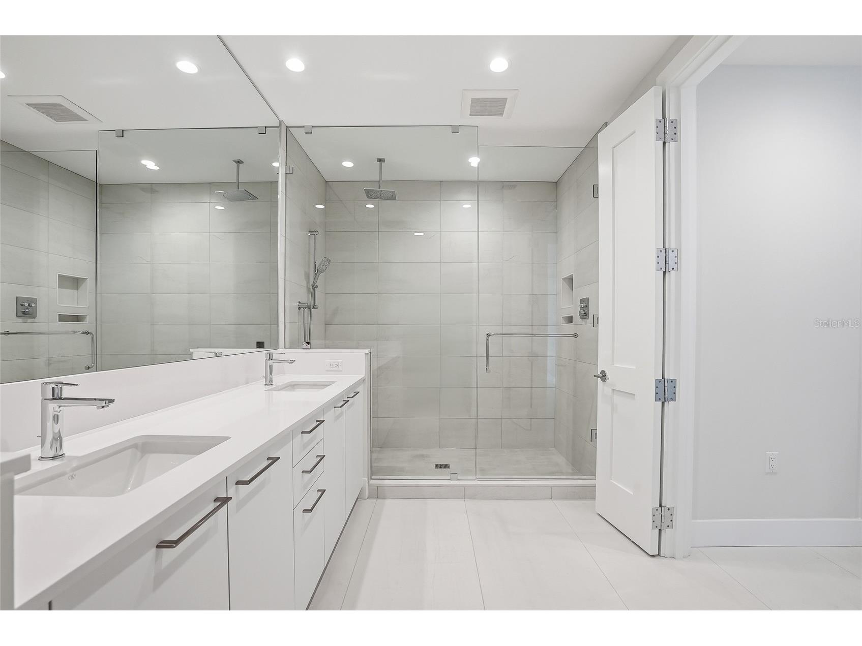 275 1st Avenue S #1104 Saint Petersburg FL 33701 TB8515702 image14