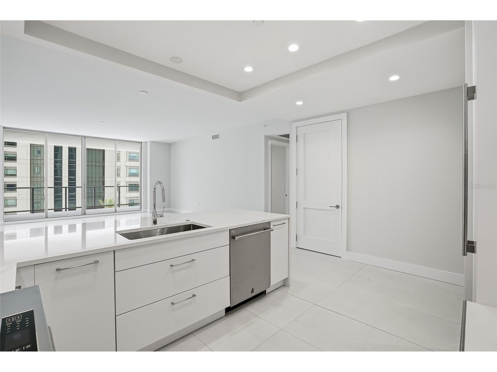 275 1st Avenue S #1104 Saint Petersburg FL 33701 TB8515702 image7