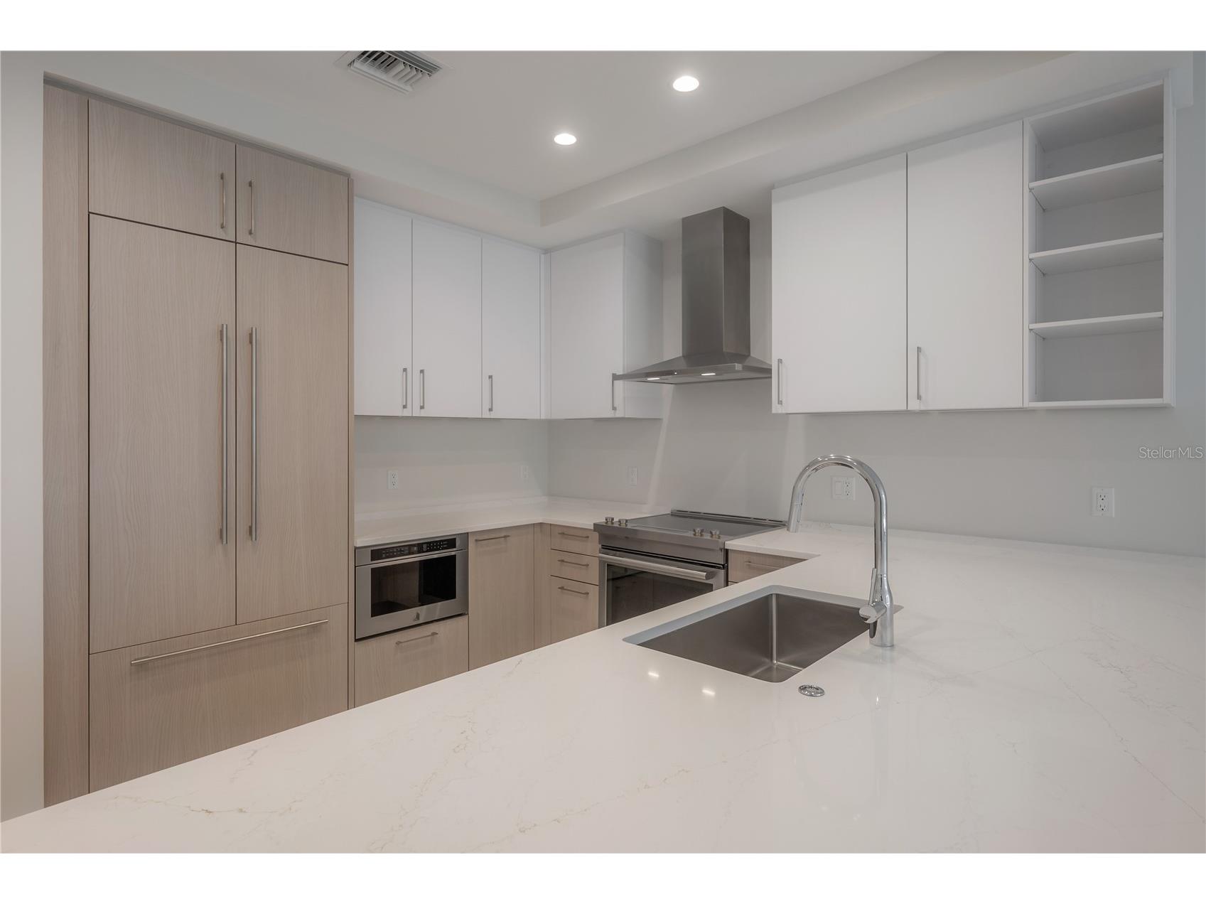 275 1st Avenue S #1504 Saint Petersburg FL 33701 TB8465694 image11