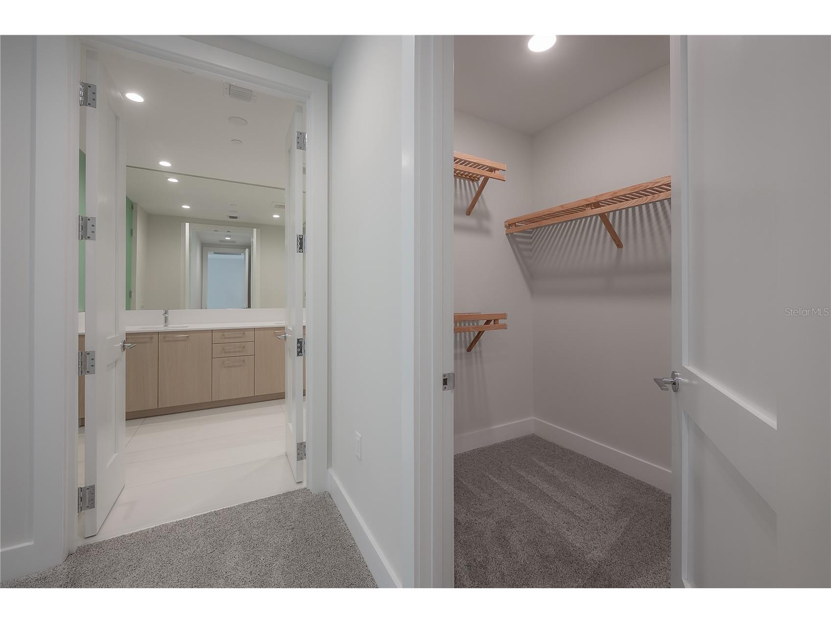275 1st Avenue S #1504 Saint Petersburg FL 33701 TB8465694 image42