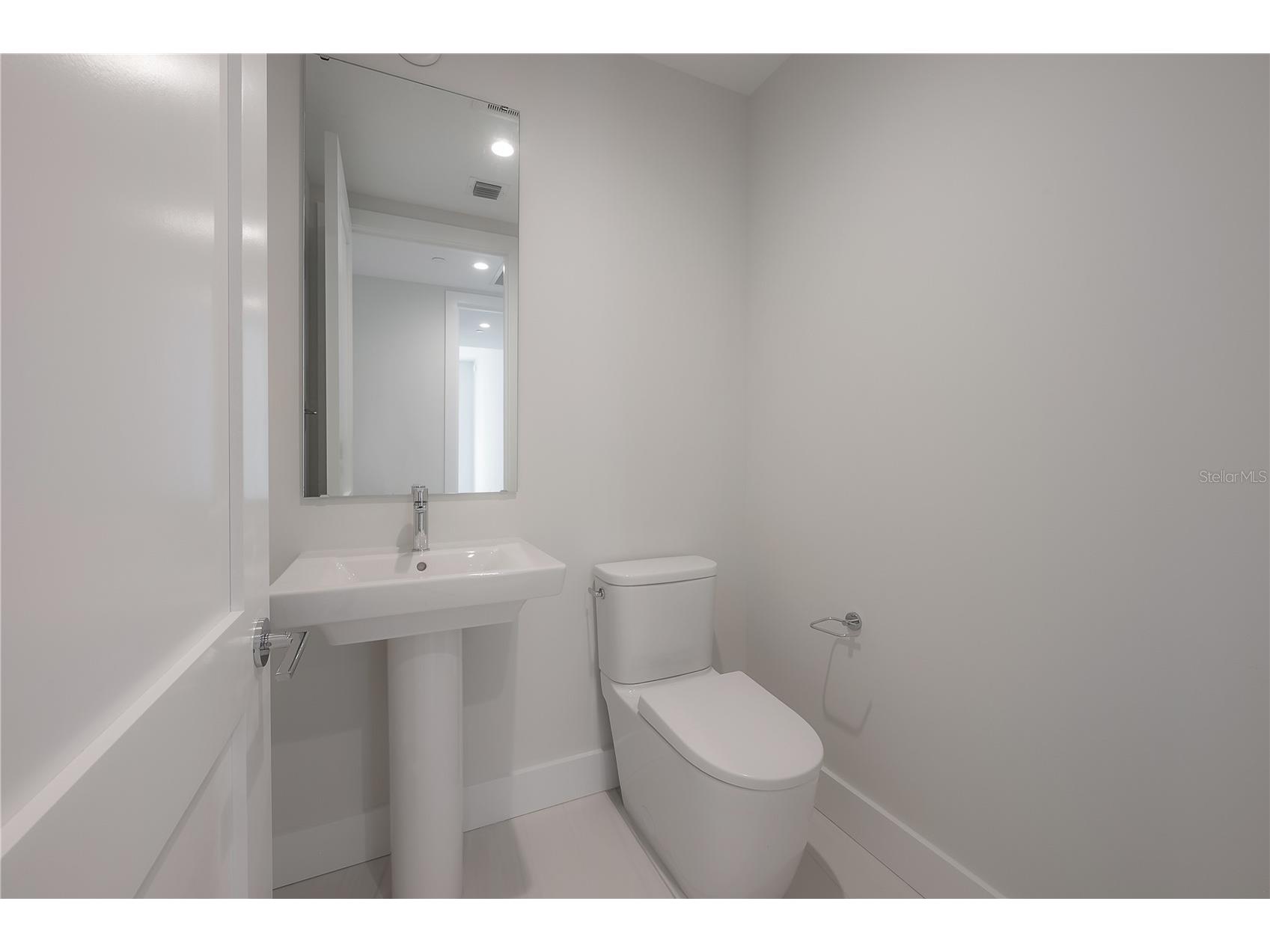 275 1st Avenue S #1504 Saint Petersburg FL 33701 TB8465694 image45