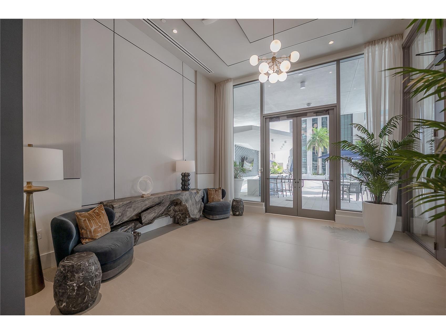 275 1st Avenue S #1504 Saint Petersburg FL 33701 TB8465694 image48